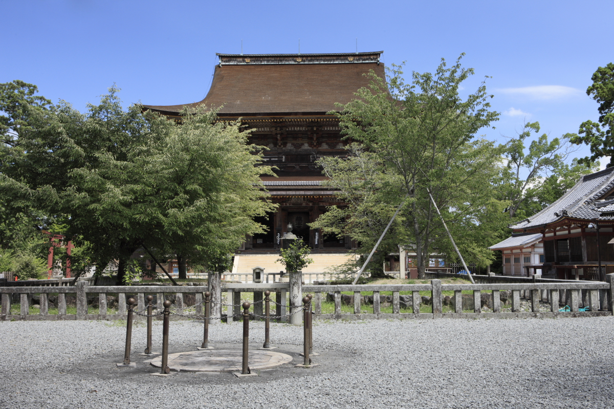 【吉野山の散策スポット】国軸山 金峯山寺